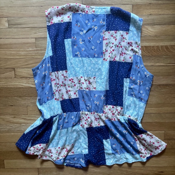 Patchwork Pattern Blue Floral Cottage Print Womens Top Size L Cottagecore Boho - Picture 8 of 8
